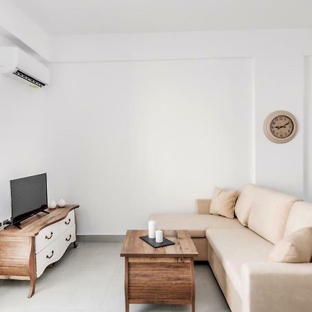 Lux 'N Comfort Apartments Tinos Екстер'єр фото