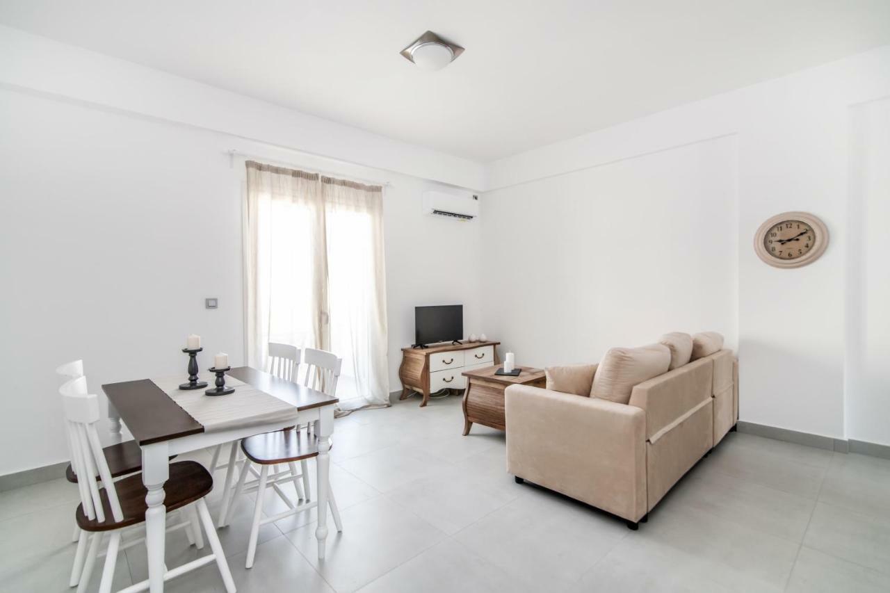 Lux 'N Comfort Apartments Tinos Екстер'єр фото