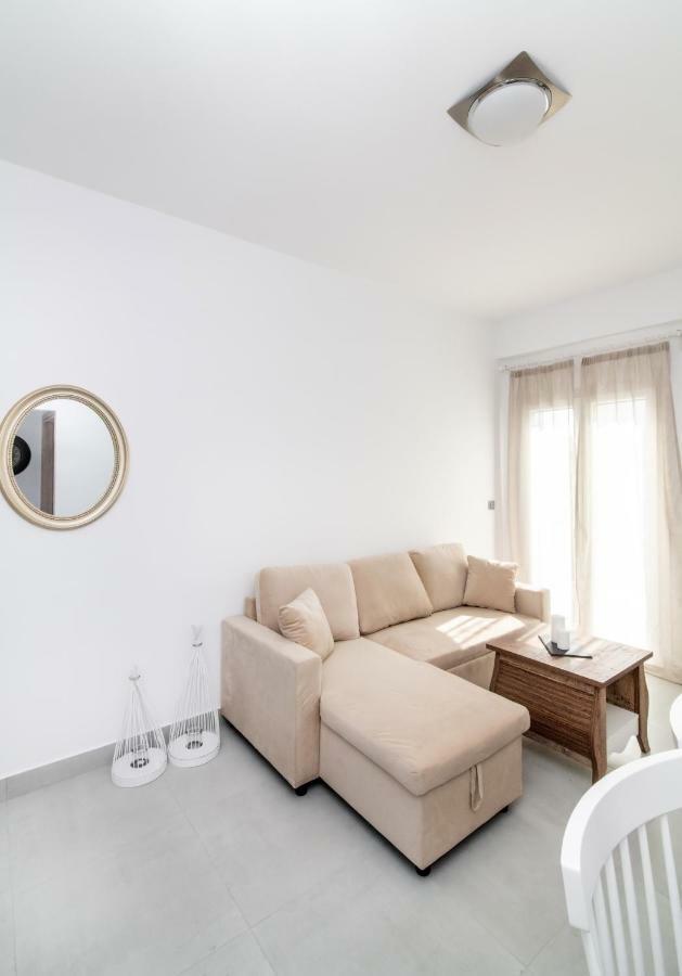 Lux 'N Comfort Apartments Tinos Екстер'єр фото
