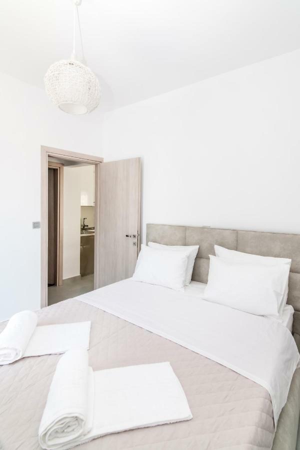Lux 'N Comfort Apartments Tinos Екстер'єр фото