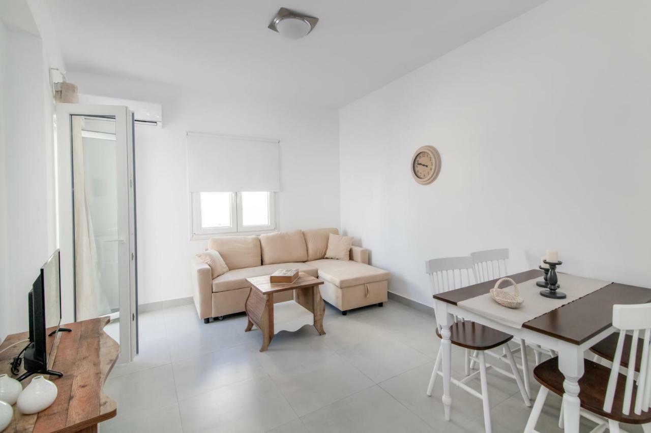 Lux 'N Comfort Apartments Tinos Екстер'єр фото