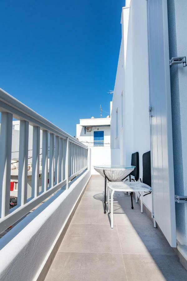 Lux 'N Comfort Apartments Tinos Екстер'єр фото